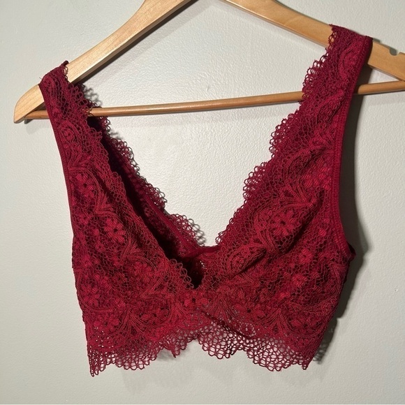 Victoria secret deep plunge red lace bralette S - Picture 3 of 4